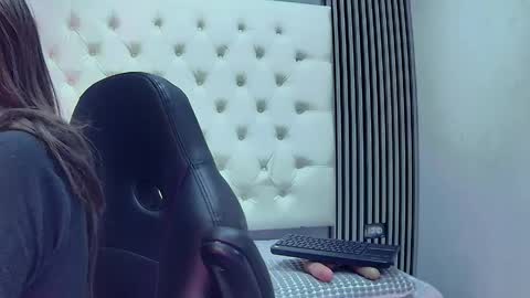 tammy_sweett1 online show from 06-02-26, 02:08