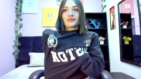 Snapshot of tammy_thompson_ chatting on 09-18-25, 01:57 tammy_thompson_ online show from 09-18-25, 01:57