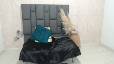 tammycooperr online show from 01-21-25, 06:33