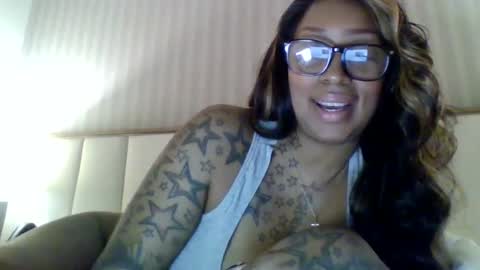 Snapshot of tammygold chatting on 12-12-24, 10:52 Tammygold online show from 12-12-24, 10:52