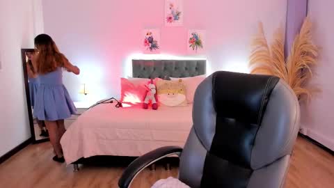 Tamy  online show from 11-20-25, 07:57