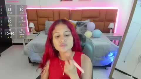 Snapshot of tamy_edwards chatting on 06-24-26, 06:40 Tamy online show from 06-24-26, 06:40