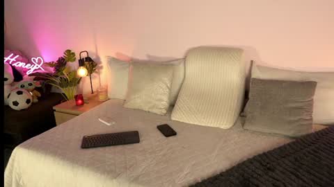 Snapshot of tamy_honey chatting on 07-09-26, 02:48 Tamy online show from 07-09-26, 02:48