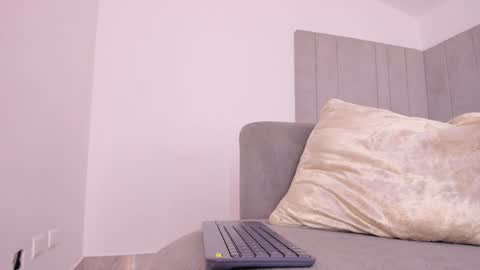 Snapshot of tamy_leen chatting on 01-09-25, 02:40 Tamy Leen online show from 01-09-25, 02:40