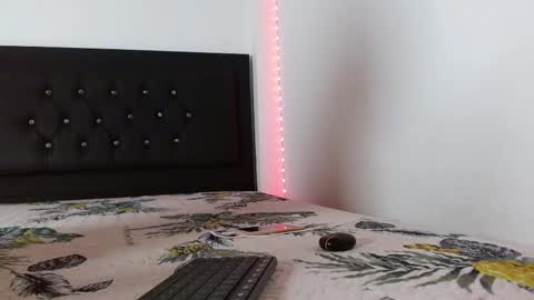 Snapshot of tamy_sexygirl chatting on 02-24-25, 06:27 tamy online show from 02-24-25, 06:27