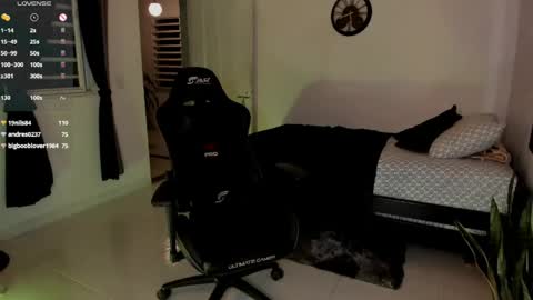 Snapshot of tamy_shine87 chatting on 05-19-26, 01:56 Im Samy online show from 05-19-26, 01:56