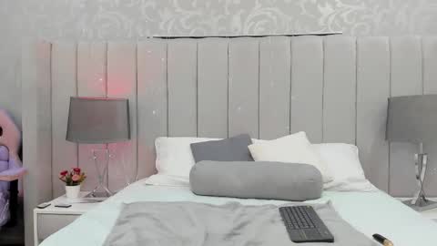 Snapshot of taniacarterr chatting on 02-11-25, 11:54 TaniaCarter online show from 02-11-25, 11:54