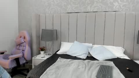 Snapshot of taniacarterr chatting on 02-27-25, 12:02 TaniaCarter online show from 02-27-25, 12:02