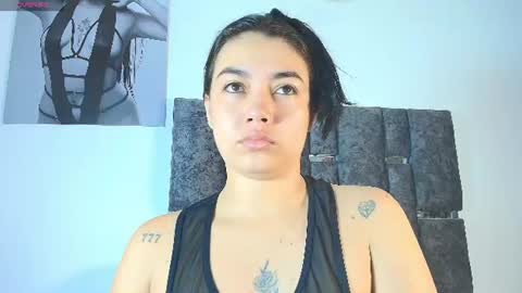 Snapshot of taniamilan chatting on 07-17-26, 10:44 Tania online show from 07-17-26, 10:44