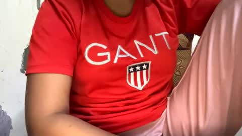 Snapshot of taniya_roy4628 chatting on 05-16-26, 03:47 taniya_roy4628 online show from 05-16-26, 03:47