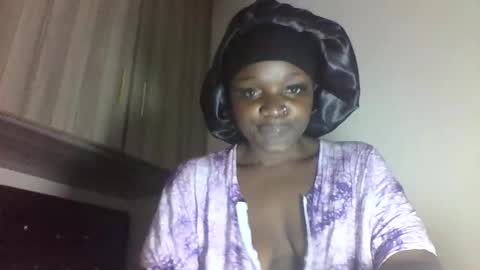 Snapshot of tanyezz chatting on 06-07-26, 06:06 Tanyezz online show from 06-07-26, 06:06