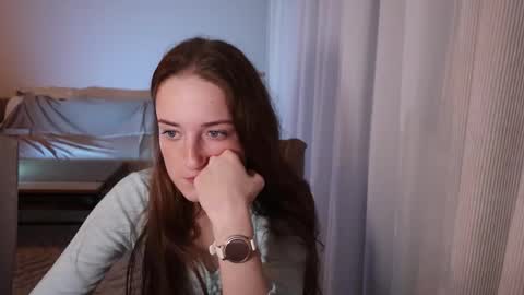 Snapshot of tanywish chatting on 11-19-25, 04:18 Tanya Chudo online show from 11-19-25, 04:18