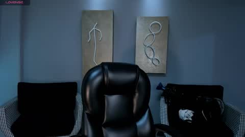 Snapshot of taralawrence chatting on 11-01-25, 03:08 Tara Lawrence online show from 11-01-25, 03:08