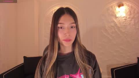 Tara Lawrence online show from 12-21-25, 03:46