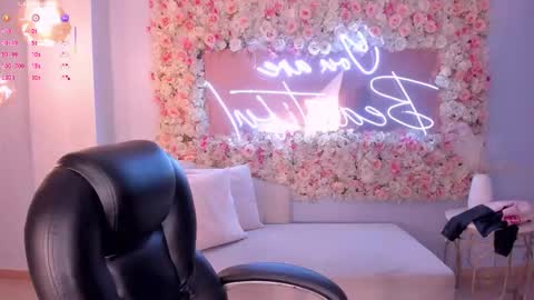 Tara Lawrence online show from 03-08-26, 11:52