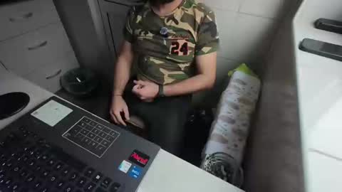 tarkan198 online show from 02-15-25, 09:49