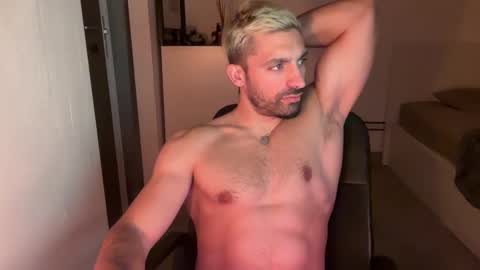 Snapshot of tarquit8 chatting on 10-02-25, 09:22 tarquit8 online show from 10-02-25, 09:22