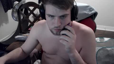 tarus333 online show from 12-18-24, 05:26