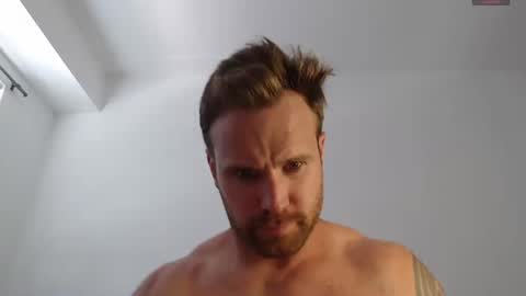 Snapshot of tarzan_thejungleboy chatting on 11-04-25, 12:26 Tarzan online show from 11-04-25, 12:26