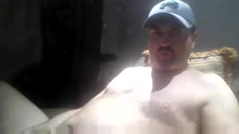 Snapshot of tarzeny77 chatting on 06-06-26, 01:11 tarzeny77 online show from 06-06-26, 01:11