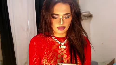 Snapshot of tasha_goddess chatting on 05-30-26, 11:57 tashaa online show from 05-30-26, 11:57