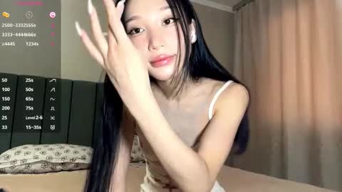 Snapshot of tashinadoncaster chatting on 09-13-25, 07:19 Viola online show from 09-13-25, 07:19