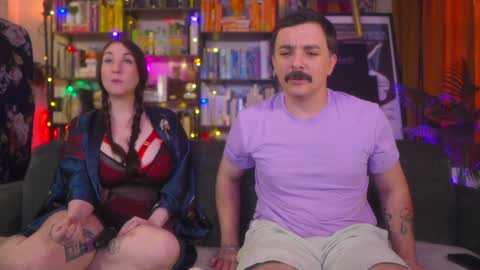 Snapshot of task_manager chatting on 10-31-25, 05:36 Vivian Clark online show from 10-31-25, 05:36