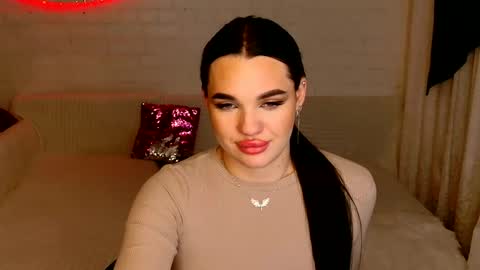 Snapshot of tasty_babyy chatting on 12-17-24, 07:15 tasty_babyy online show from 12-17-24, 07:15