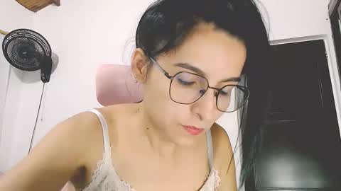 tatabebe online show from 11-25-25, 01:27