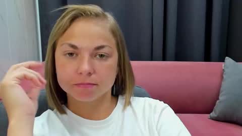 Snapshot of tataflower chatting on 09-27-25, 08:03 Tata online show from 09-27-25, 08:03