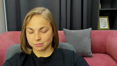 Snapshot of tataflower chatting on 11-14-25, 08:18 Tata online show from 11-14-25, 08:18