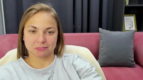 Snapshot of tataflower chatting on 11-24-25, 08:30 Tata online show from 11-24-25, 08:30