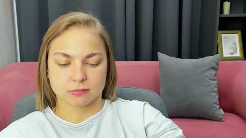 Snapshot of tataflower chatting on 12-14-25, 08:13 Tata online show from 12-14-25, 08:13