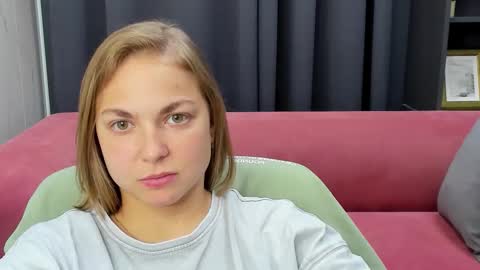 Snapshot of tataflower chatting on 12-17-25, 08:37 Tata online show from 12-17-25, 08:37