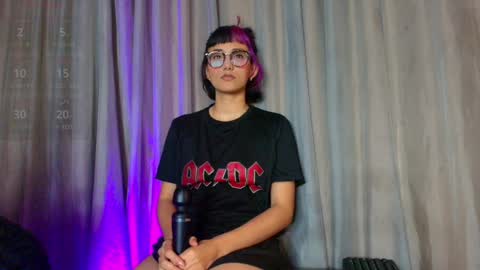 Snapshot of tati_cardenas chatting on 03-06-25, 07:03 AME online show from 03-06-25, 07:03