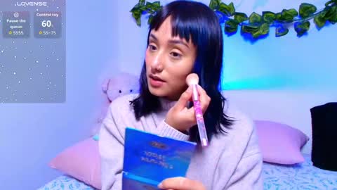 Snapshot of tati_cardenas chatting on 09-10-25, 04:12 AME online show from 09-10-25, 04:12