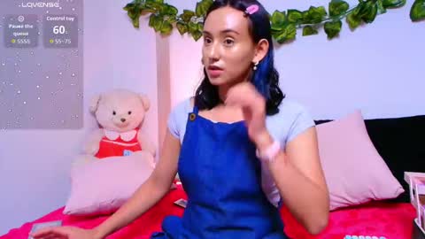 Snapshot of tati_cardenas chatting on 09-12-25, 04:23 AME online show from 09-12-25, 04:23