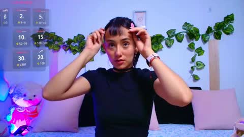 Snapshot of tati_cardenas chatting on 09-28-25, 04:51 AME online show from 09-28-25, 04:51