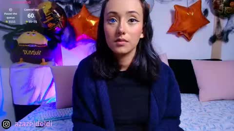 Snapshot of tati_cardenas chatting on 10-20-25, 05:08 AME online show from 10-20-25, 05:08