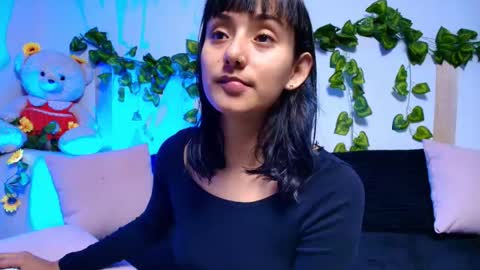 Snapshot of tati_cardenas chatting on 11-22-25, 04:55 AME online show from 11-22-25, 04:55