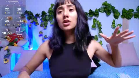 Snapshot of tati_cardenas chatting on 12-16-25, 05:01 AME online show from 12-16-25, 05:01