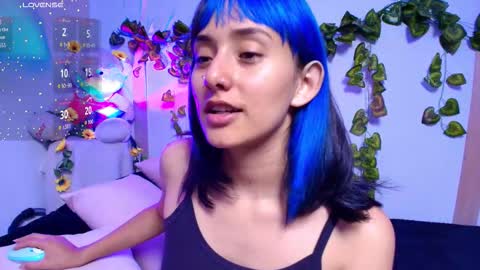 Snapshot of tati_cardenas chatting on 12-20-25, 05:03 AME online show from 12-20-25, 05:03