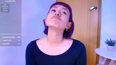 Snapshot of tati_cardenas chatting on 05-16-26, 06:32 AME online show from 05-16-26, 06:32