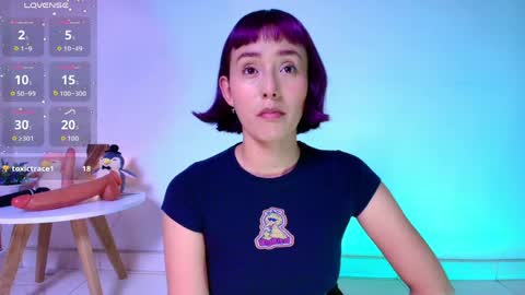 Snapshot of tati_cardenas chatting on 05-25-26, 02:39 AME online show from 05-25-26, 02:39