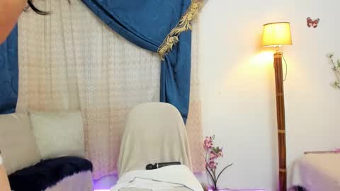 Tatiana Potter online show from 02-04-25, 01:23