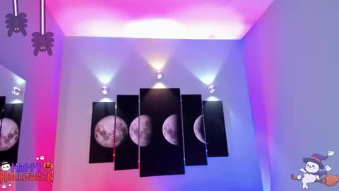 Snapshot of tatii_moon chatting on 10-31-25, 04:13 Tati online show from 10-31-25, 04:13