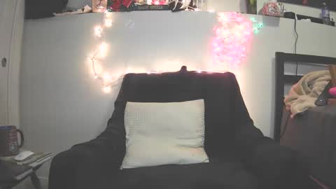 Snapshot of tattdxxx chatting on 12-11-24, 10:36 just jay1988 online show from 12-11-24, 10:36