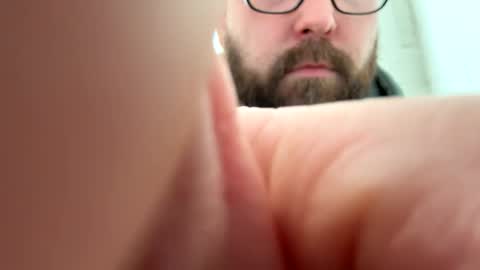 MrMrs online show from 12-31-24, 02:47