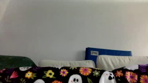 MrMrs online show from 02-14-25, 06:40