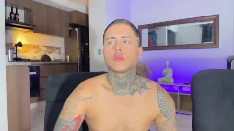 Snapshot of tattoguys_cums chatting on 11-29-25, 02:47 Jonathan Juan online show from 11-29-25, 02:47